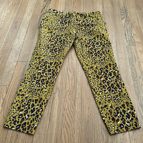 7th Avenue Women’s Cheetah Capri Slacks - Size 6 - Picture 3 of 5